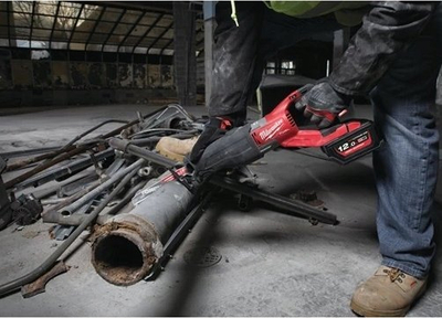 Sharrë reciproke Milwaukee M18 FSX-0C, 18V, prerje 300mm, e kuqe me të zezë