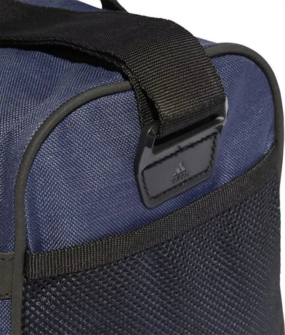Çantë sportive Adidas Linear Duffel XS HR5346, me fund të përforcuar, që s’e merr uji, blu navy