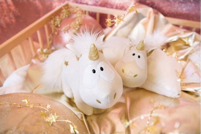 Jastëk lodër pelush Nici Theodor Unicorn Shooting Star, 40 x 30 cm, ngjyrë krem me ari