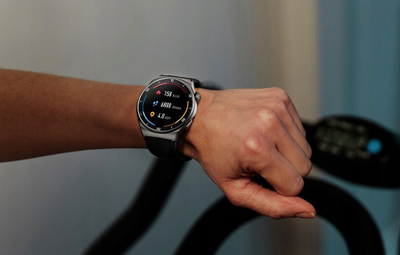 Ora inteligjente QCY Watch GT2, ekran 1.43" AMOLED, IPX7, e zezë