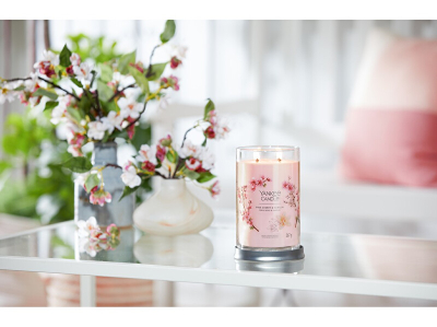 Qiri aromatik Yankee Candle Pink Cherry & Vanilla, 567 g