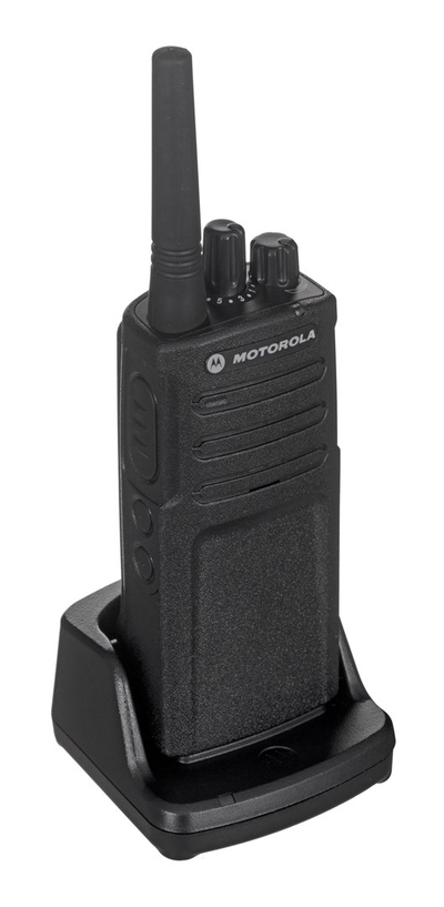 Radio dore Motorola XT420, dy-drejtimëshe PMR, me karikues tavoline, e zezë