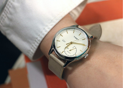 Orë dore Timex iQ+ TWG013500UK