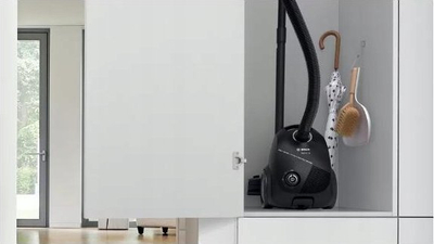 Fshesë me korent Bosch Serie 2 BGLS2BA3D8, 600W, me qese, e zezë matte
