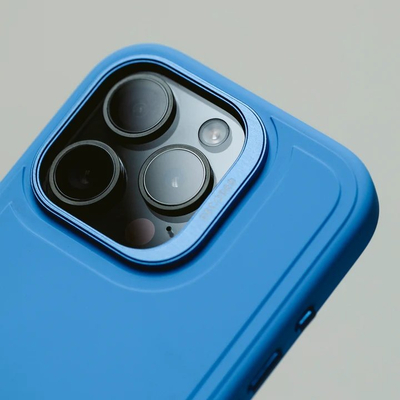 Këllëf telefoni Decoded Antimicrobial Silicone Stacks për iPhone 16, MagSafe, silikon, blu