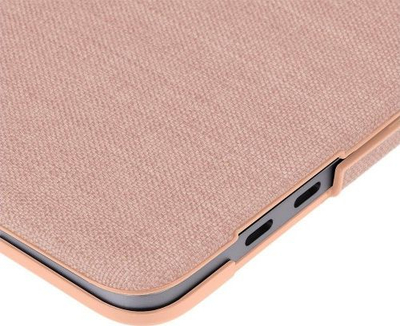 Kapak mbrojtës Incase Textured Hardshell për MacBook Pro 16\", Woolenex, rozë