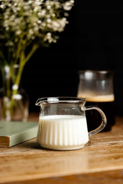 Enë qumështi Vialli Design Mia, 320 ml, qelq borosilikat, e tejdukshme