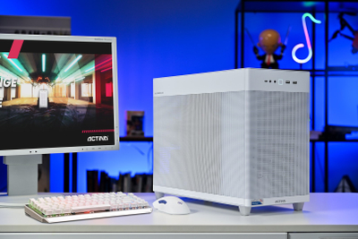 Гејминг компјутер Actina Ryzen 7 7800X3D, 32GB DDR5, RTX 5070 Ti 16GB, 1TB SSD, бел