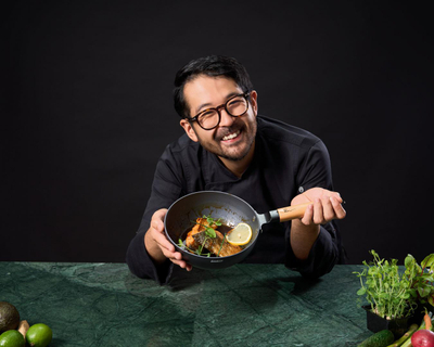 Tigan wok Rikito Watanabe, 20 cm, me kapak, i zi