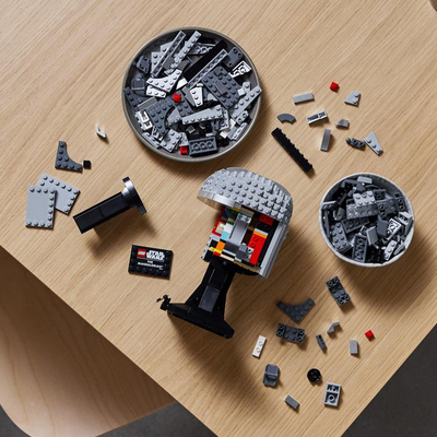 Set LEGO Star Wars, helmetë Mandalorian, 584 pjesë