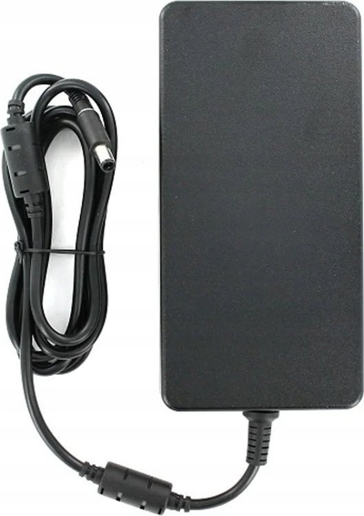 Adapator karikues Dell për laptop, i vogël dhe i zi