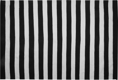 Tapet oborri Beliani TAVAS, 160x230 cm, që s’e ha uji, bardh e zi