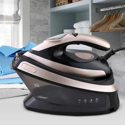 Stacion avulli për hekurosje Maestro MR-320C, 2400W, rezervuar 1.5L, shollë qeramike, i zi rozë gold