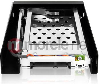 Kуќиште за диск Icy Box IB-2216StS, 2.5" во 3.5", SATA, алуминиум, црна