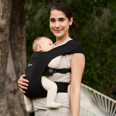 Mbajtëse bebe Ergobaby Embrace, ergonomike, për të porsalindur, e zezë
