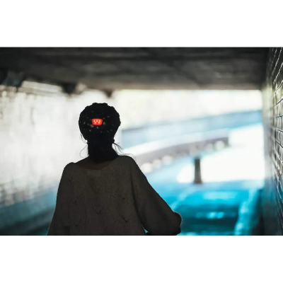 Helmet çiklizmi Cairn Fusion LED USB, madhësia M 55-59cm, me dritë LED, e zezë neoni