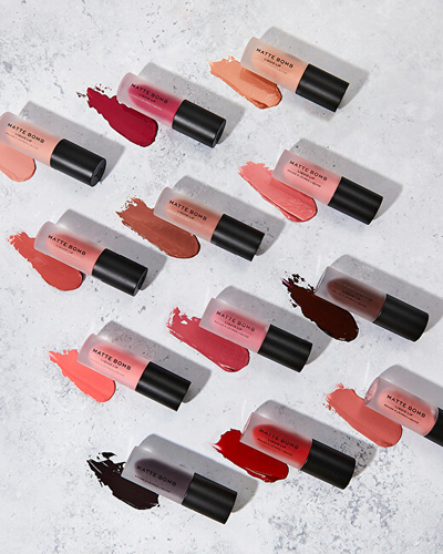 Shkëlqyes për buzë Revolution Matte Bomb, 4.6 ml