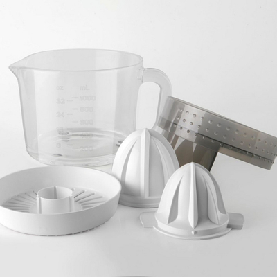 Shtrydhëse frutash Black & Decker, e bardhë