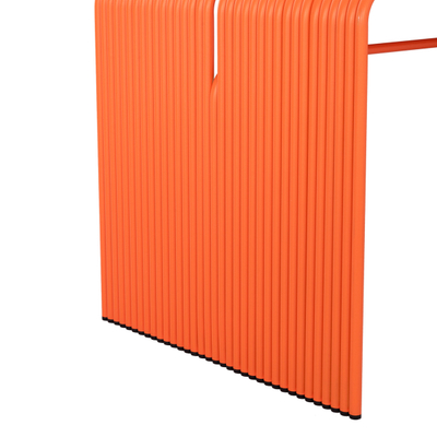 Tavolinë Serie Intrepid prej alumini 121x70x70Hcm (HM6330.09), portokalltë