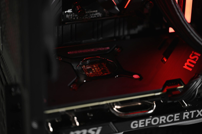 Kompjuter Actina, Ryzen 7 7800X3D, 32GB DDR5, 2TB SSD, RTX 4090, i zi