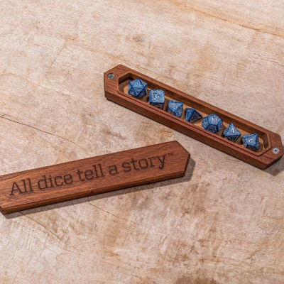 Kuti zare Q-Workshop Sapelli All Dice Box, dru sapelli, mbyllje magnetike, kafe e errët