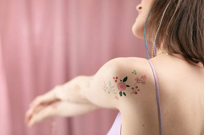 Tattoo të përkohshme për kalamaj PartyDeco Flowers, 19 copë, me lule, shumëngjyrëshe