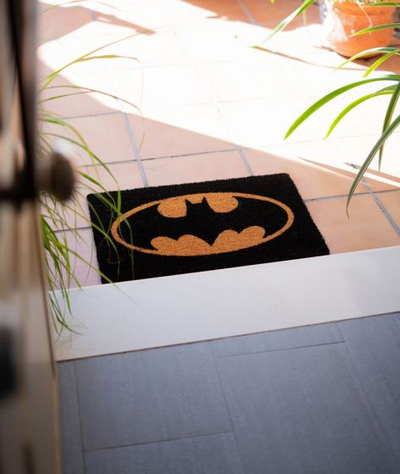 Тепих пред влез DC Comics Batman Logo, влакна од кокос, ПВЦ подлога против лизгање, кафеав