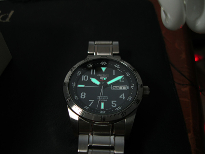 Orë dore Seiko SRP513K1
