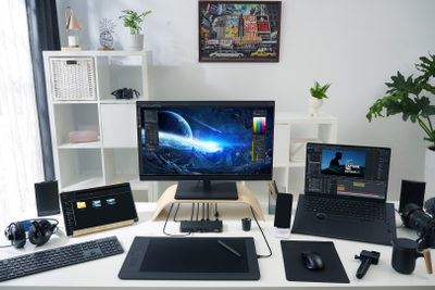 Докинг станица ASUS Triple 4K Thunderbolt 4 DC500, до 3 монитори 4K, напојување 90W, црна