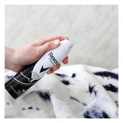 Sprej antiperspirant Rexona Invisible On Black White, 48h, për femra, 150ml