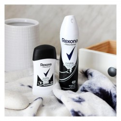 Sprej antiperspirant Rexona Invisible On Black White, 48h, për femra, 150ml