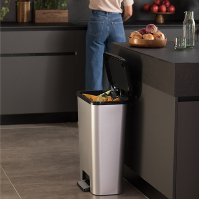 Koshi me pedalë Curver Trash Can, 50L, plastikë e zezë