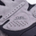 Doreza fitnesi IQ Igone Gloves 92800595420, rrjetë që merr frymë, mbyllje me shirit ngjitës, të zeza