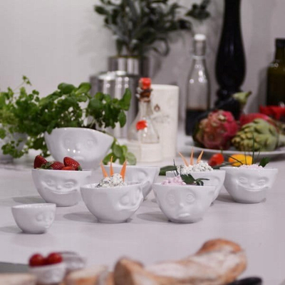 Set filxhanësh për vezë TASSEN Serving Platters White Dreamy dhe Kissing Egg Cup, porcelan, e bardhë