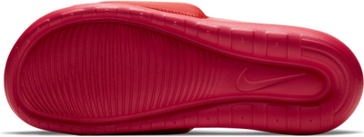 Shapka Nike Victori One Slide, sintetike, komode, kuqe me të zeza