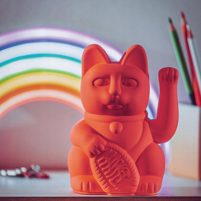 Figurë dekorative Donkey Lucky Cat Maneki Neko, mace fatlume, mat, rozë