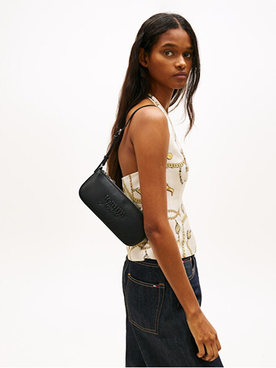 Çantë shpatulle Tommy Jeans TJW Must Shoulder Bag AW0AW18449, madhësi mesatare, e zezë