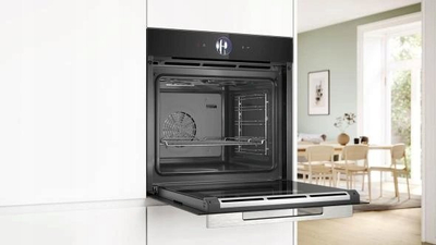 Furrë me avull Bosch Series 8 HSG7361B1, e integrume, me ekran touch, e zezë