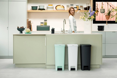 Koshi mbeturinash Brabantia 800023, me pedale, 40L, i zi
