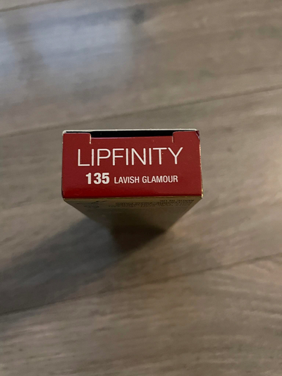 Set buzëkuqi Max Factor Lipfinity Gilded Edition 135 Lavish Glamour, 24 orë, 4.2 ml, i kuq