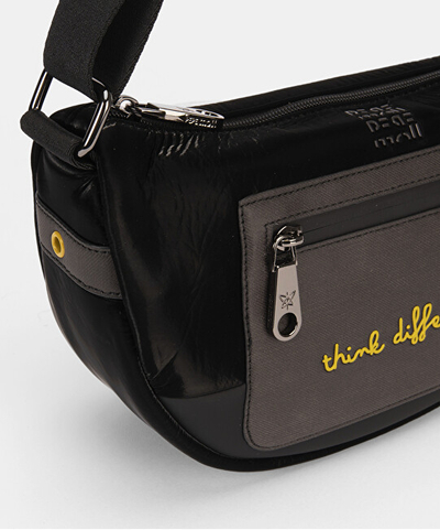 Çantë shpine crossbody Pepe Moll 252441 Amaral, e zezë