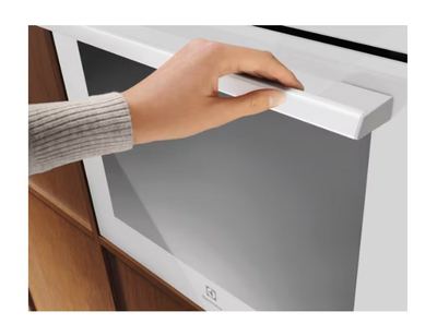 Furra inkaso Electrolux LOE8F38V, 77L, katalitike, e bardhë