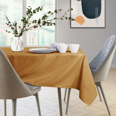 Mbulesë tavoline AmeliaHome Empire Gold, që s’e merr uji, 140 x 240 cm, ngjyrë mustard ari
