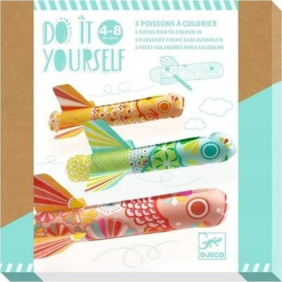 Set kreativ Djeco Do It Yourself Fish Rockets Koinobori, 3 peshq fluturues, 4-8 vjeç, shumëngjyrësh
