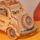 Puzzle druri Robotime Rolife ROETG504, makinë vintage 3D, model klasik, ngjyrë druri natyrale