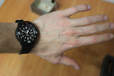 Orë dore Casio Sport MRW 200H-1B