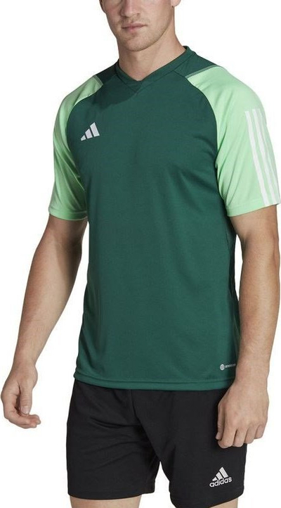 Fanellë futbolli adidas Tiro 23 Competition M HU1297, AEROREADY, për burra, jeshile