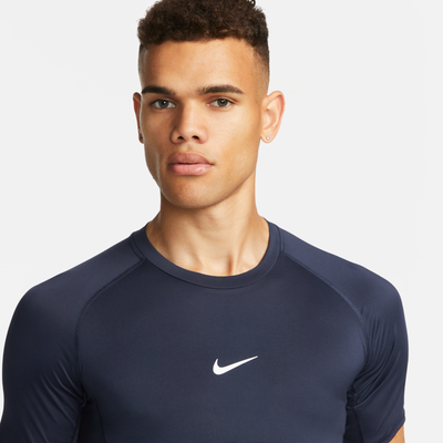 Bluzë sportive Nike Pro Dri-FIT, prerje e ngushtë, pëlhurë Dri-FIT, e zezë