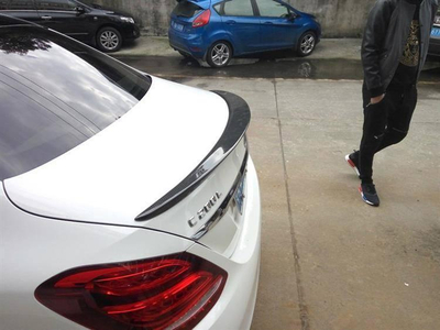 Spoiler bagazhi Mercedes Benz C Class W205, lip ABS, pamje karbon, i zi