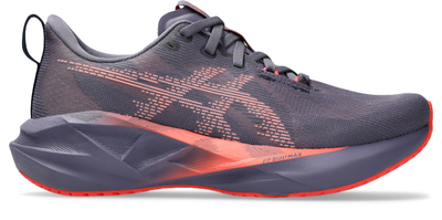 Atlete vrapimi ASICS Novablast 5 Women, amortizim i lartë, rrjetë frymëmarrëse, gri me portokalli